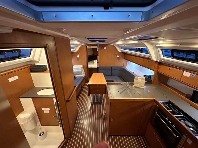 Bavaria Cruiser 37 - 3 cab. Emira